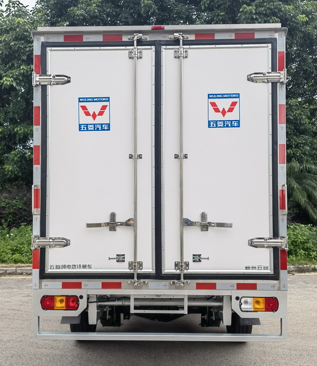 五菱牌WLZ5031XLCBEVC1純電動冷藏車公告圖片