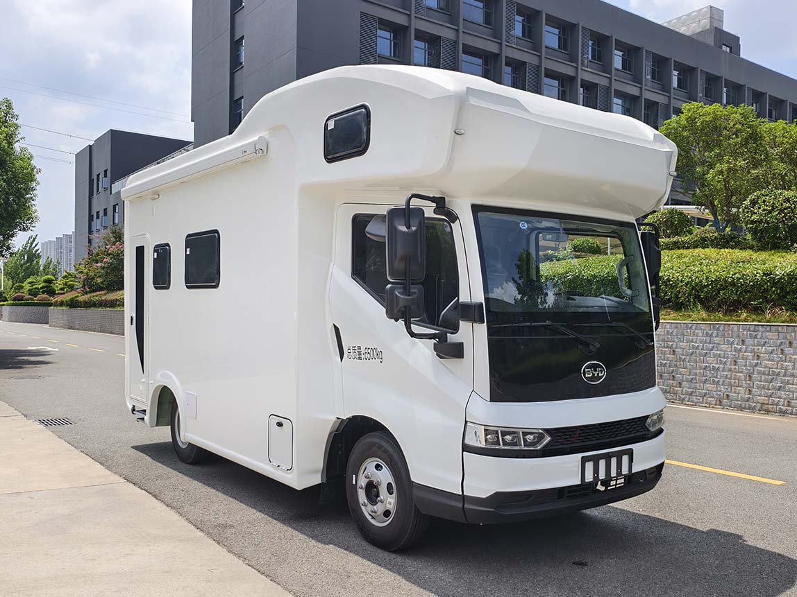 SDS5060XLJHEVBYD6型插電式增程混合動(dòng)力旅居車(chē)圖片