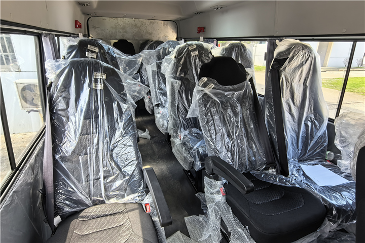 先行科技牌XXP5040XYBN6運兵車公告圖片