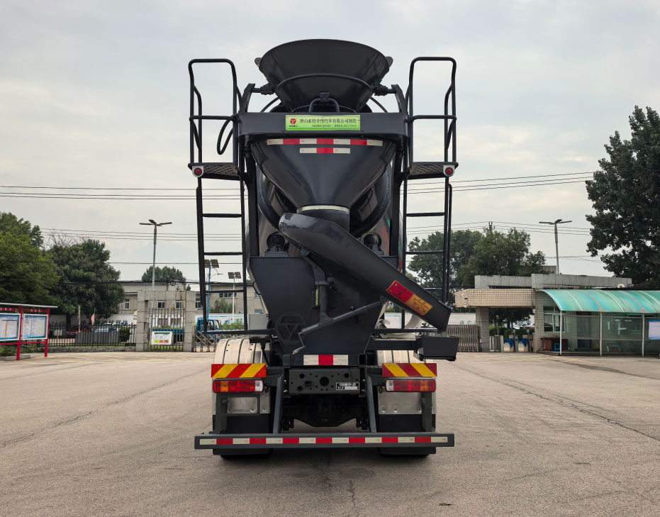 亞特重工牌TZ5317GJBZZBEV純電動(dòng)混凝土攪拌運(yùn)輸車公告圖片