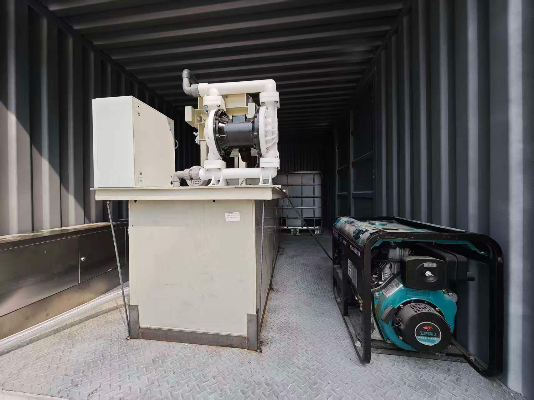 力海通牌HLH5040TWCSXBEV純電動污水處理車公告圖片