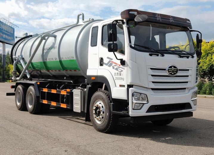 鑫華馳牌THD5251GXWC6吸污車