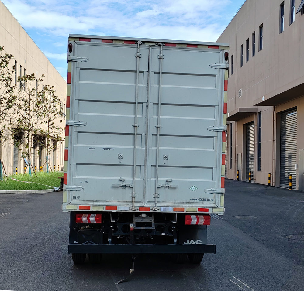 江淮牌HFC5048XXYP51N1C7NS廂式貨車公告圖片