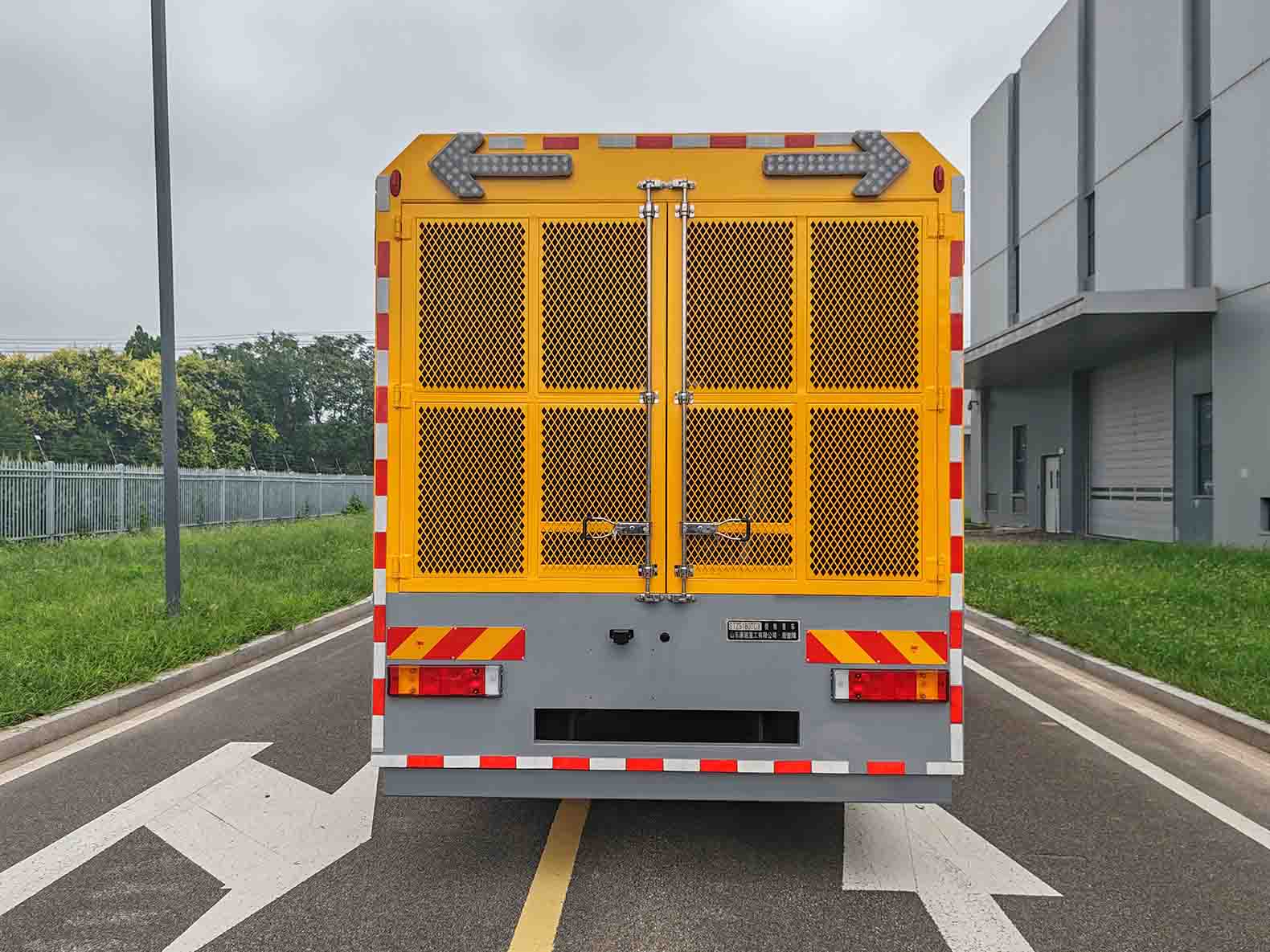 唐駿牌STZ5180TCX除雪車公告圖片