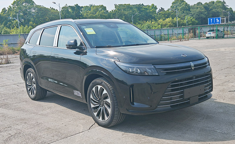 DMT5030TXUBEVW型插電式增程混合動力巡邏車圖片