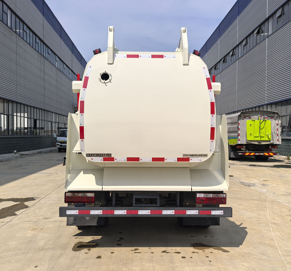 長灃牌CFC5107TCAHGBEV純電動餐廚垃圾車公告圖片