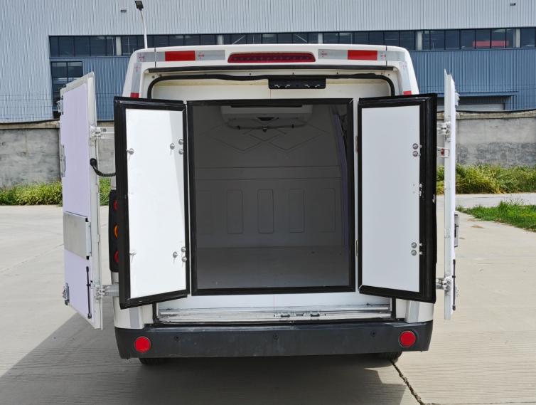 中壹迪牌DKV5030XLCBEV1G純電動冷藏車公告圖片