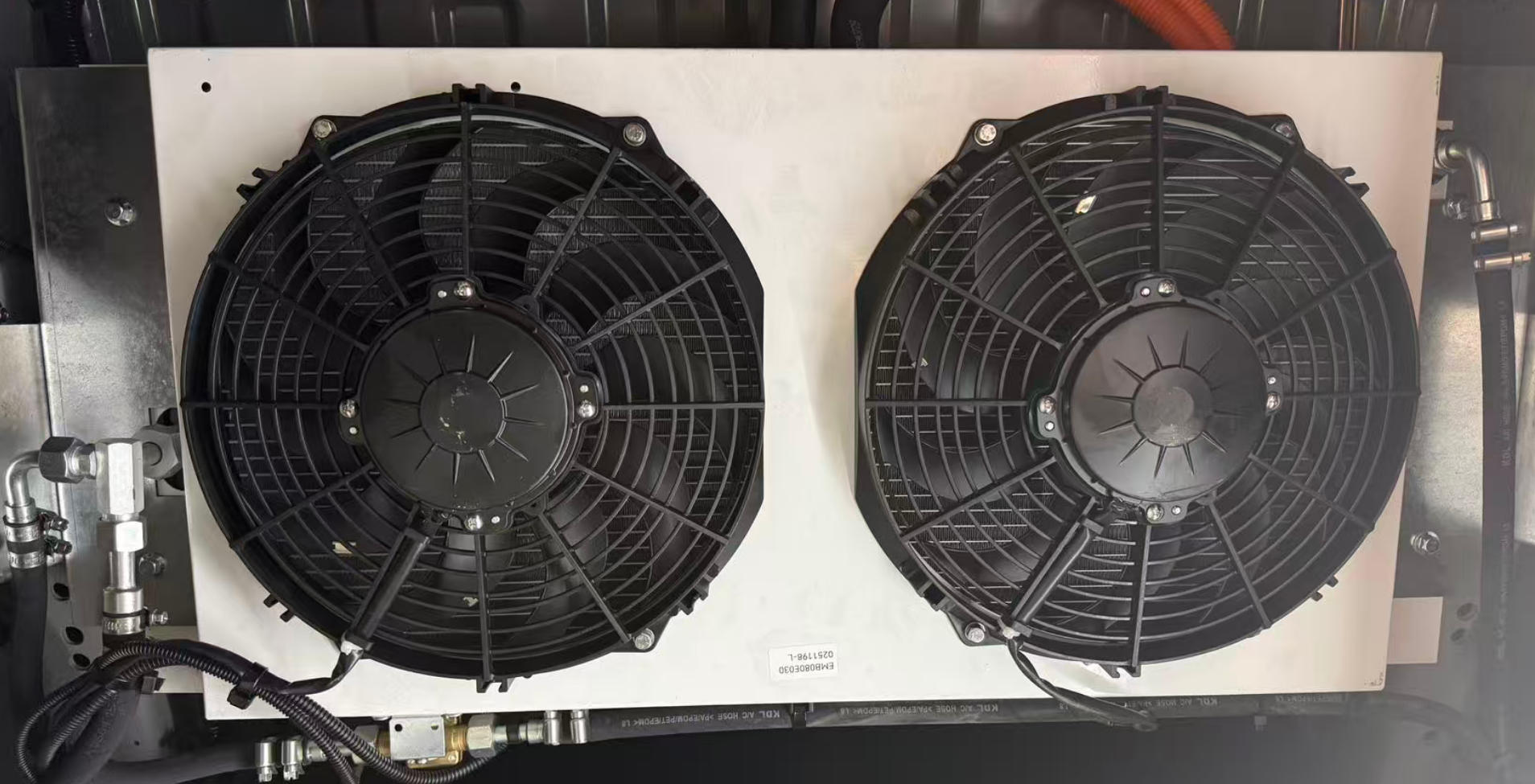 中壹迪牌DKV5030XLCBEV1G純電動冷藏車公告圖片