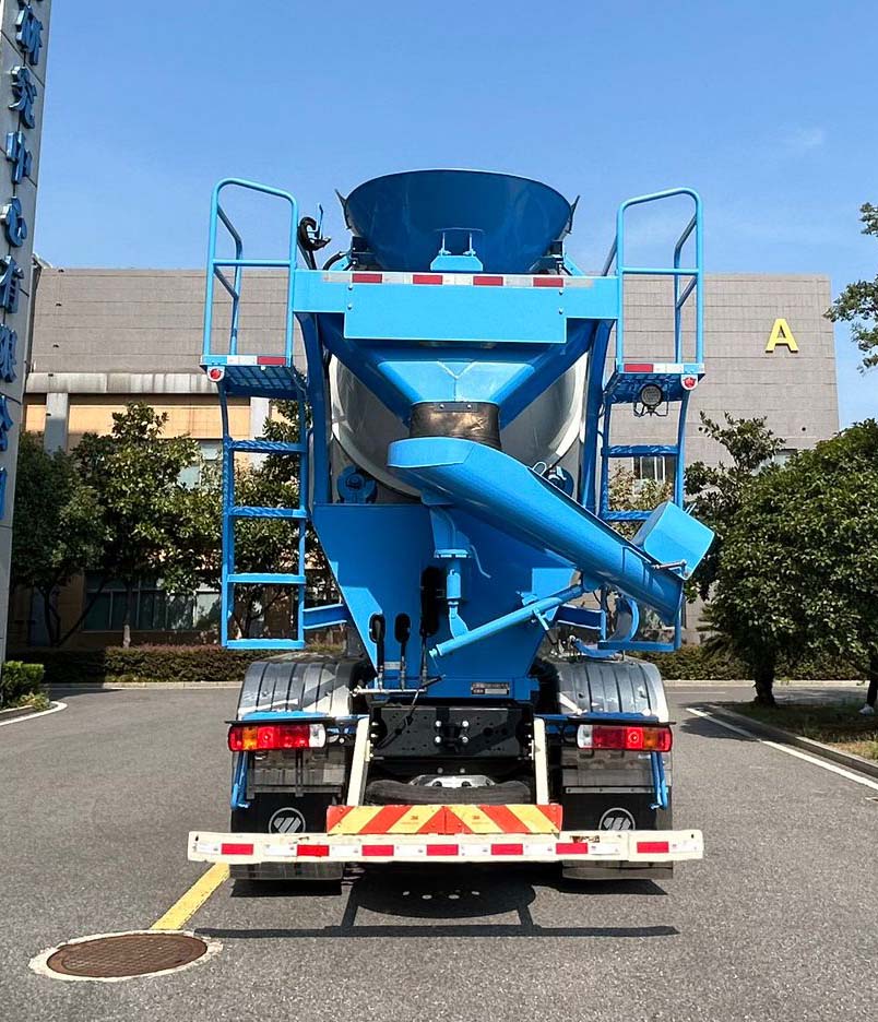 歐曼牌BJ5311GJBEVGRF-15換電式純電動(dòng)混凝土攪拌運(yùn)輸車公告圖片