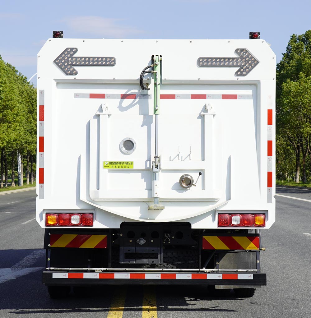 澳航同舟牌AYH5120TXSSXBEV純電動洗掃車公告圖片