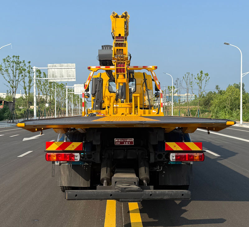 布隆牌LLL5251TQZBJ6清障車公告圖片