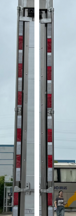 明諾牌MN5180XYMZZ2運(yùn)馬車(chē)公告圖片