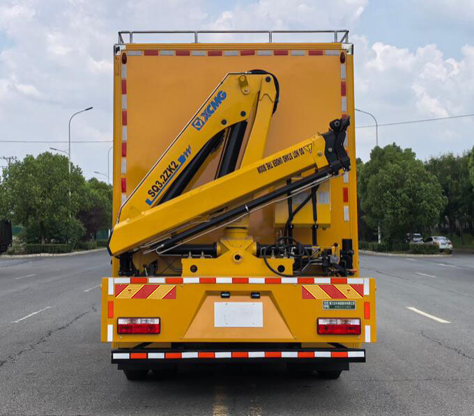 程力牌CL5120XZM6ASX搶險(xiǎn)救援照明車公告圖片