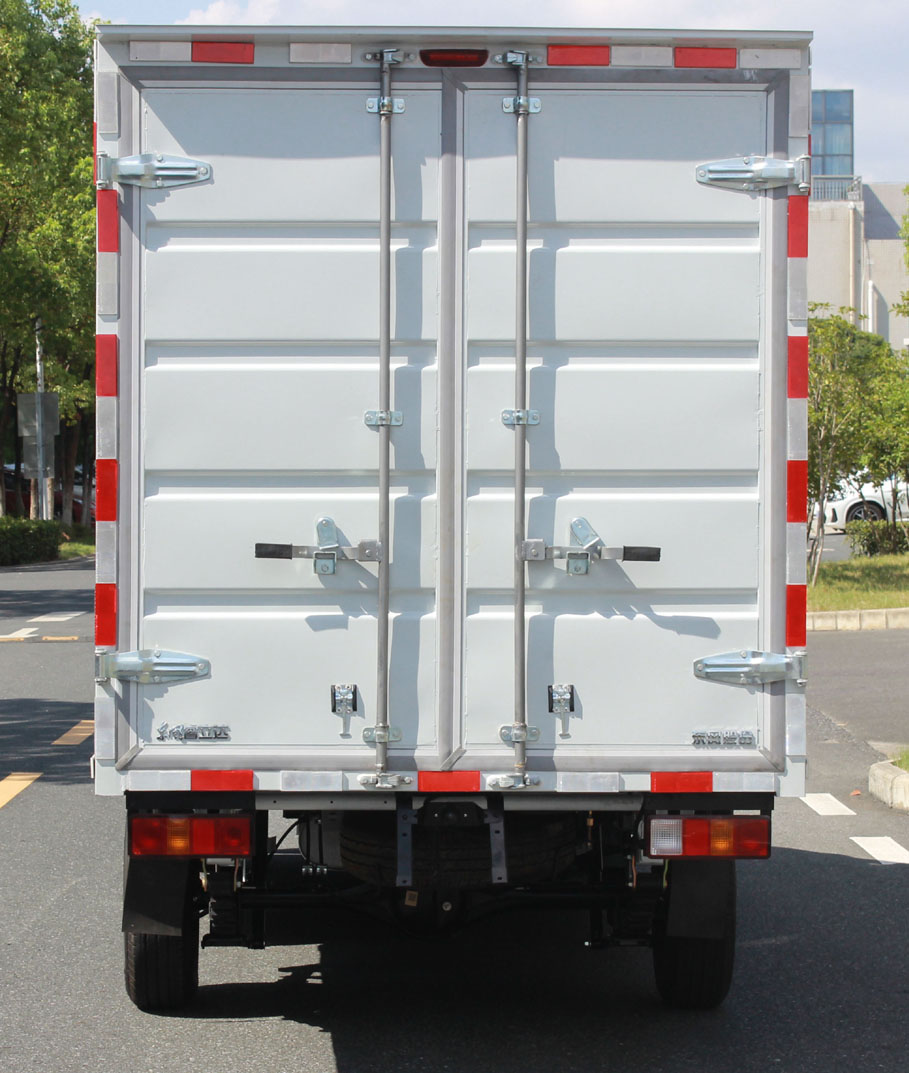 東風(fēng)牌EQ5031XXYDVQFAC廂式貨車公告圖片