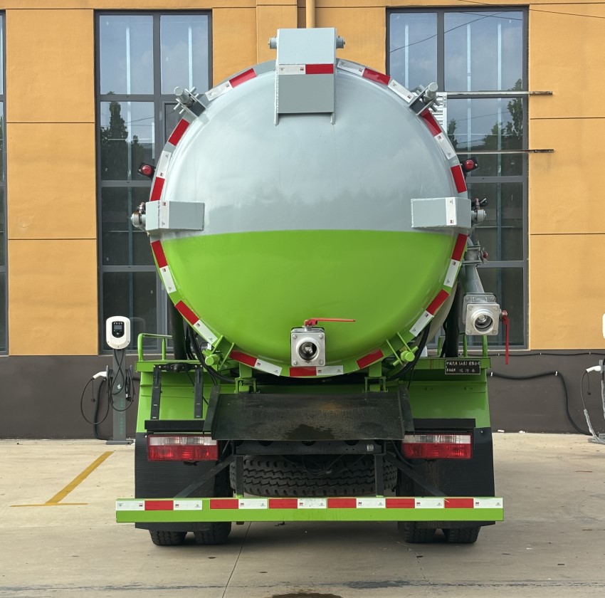 賽伯威牌ZCA5120GXWE6吸污車公告圖片