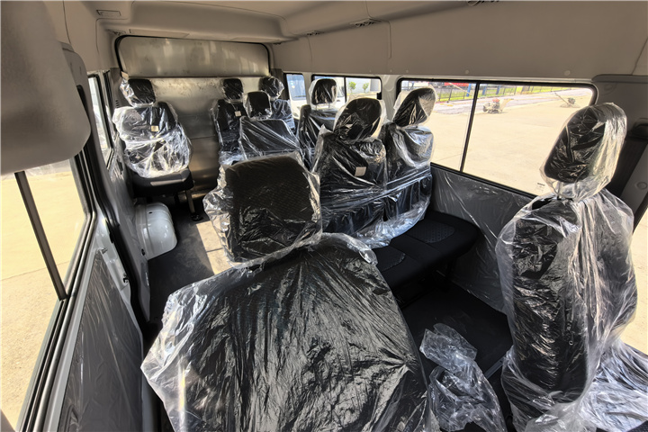 先行科技牌XXP5041XYBN6運(yùn)兵車公告圖片