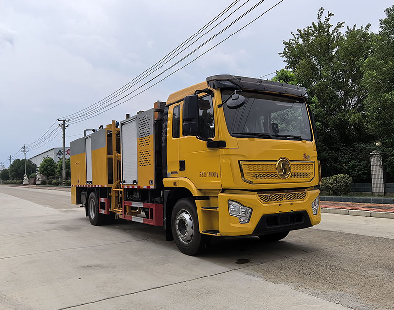 龍力馳牌HHZ5180TXBSX6瀝青路面熱再生修補(bǔ)車