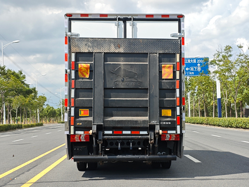 江淮牌HFC5043XLCPKEV1純電動冷藏車公告圖片