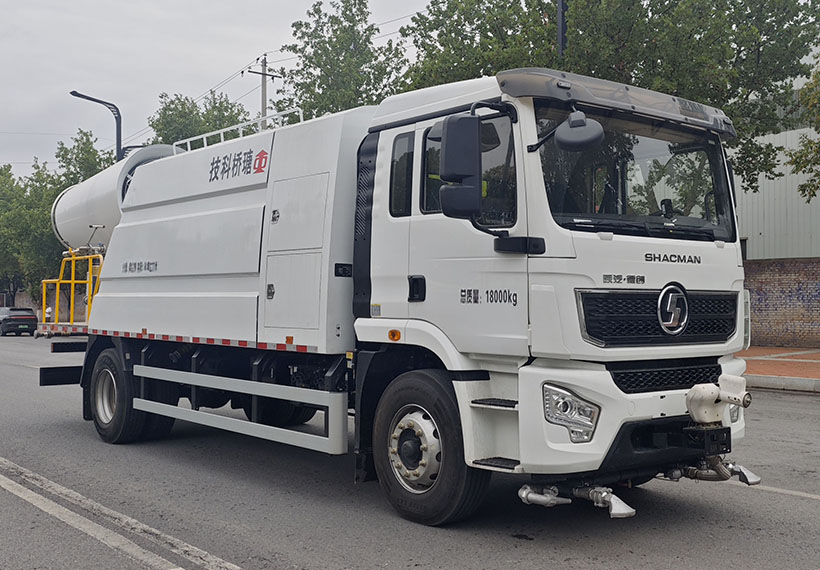 TQH5180TDYSXBEV型純電動多功能抑塵車圖片
