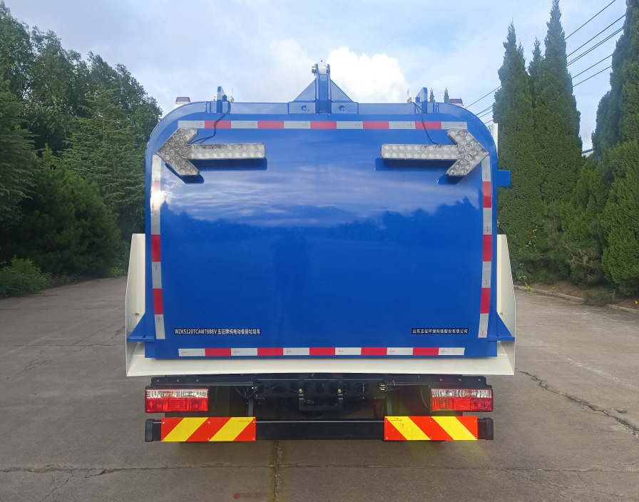 五征牌WZK5120TCAW78BEV純電動餐廚垃圾車公告圖片