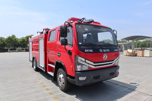 瑞力星牌RLQ5111GXFPM50/E6泡沫消防車