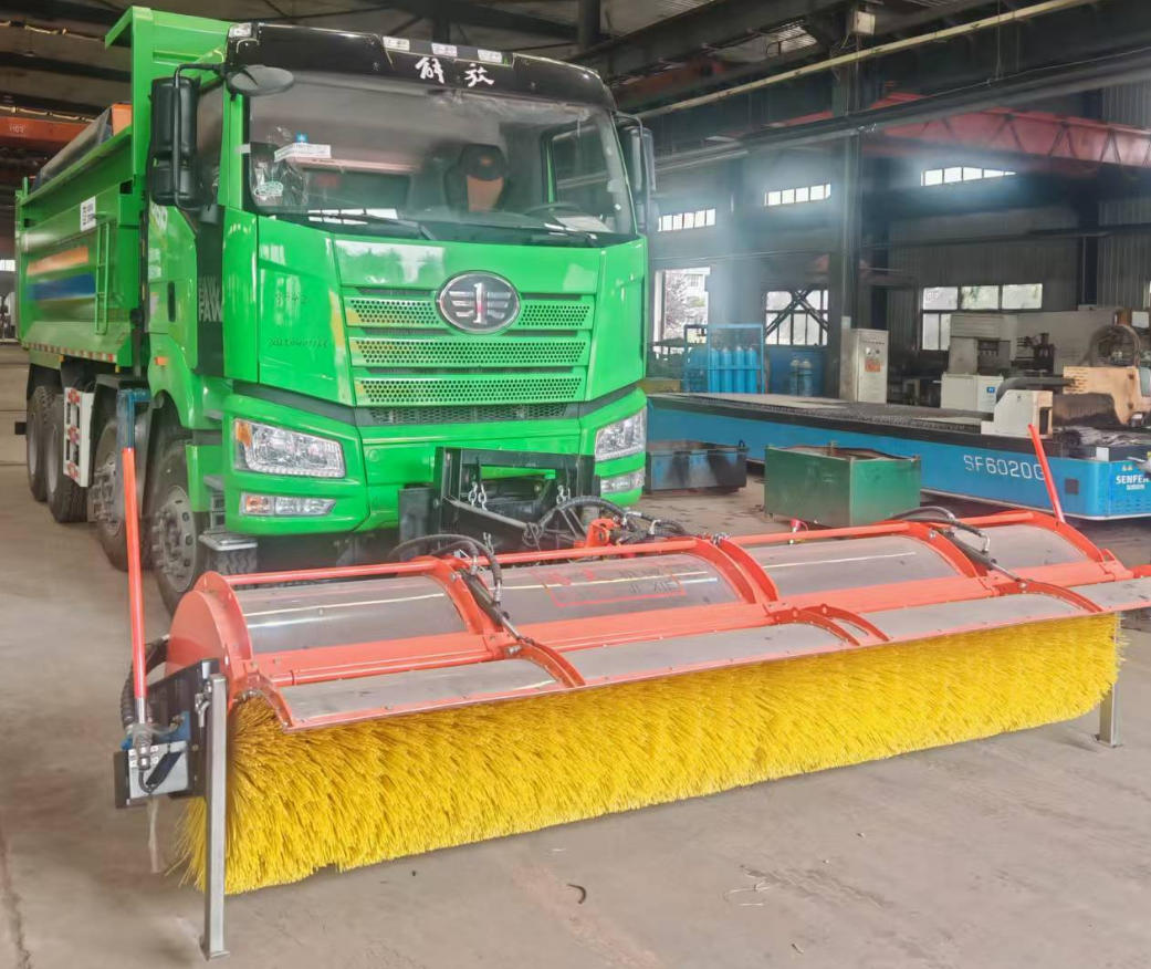 中國(guó)中車牌TEG5310TCX6JF1除雪車公告圖片