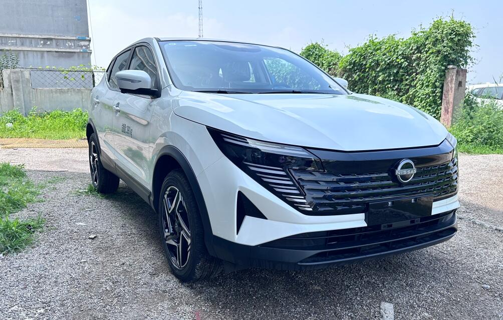 瓏致汽車牌LZV5020XGJ22工具車
