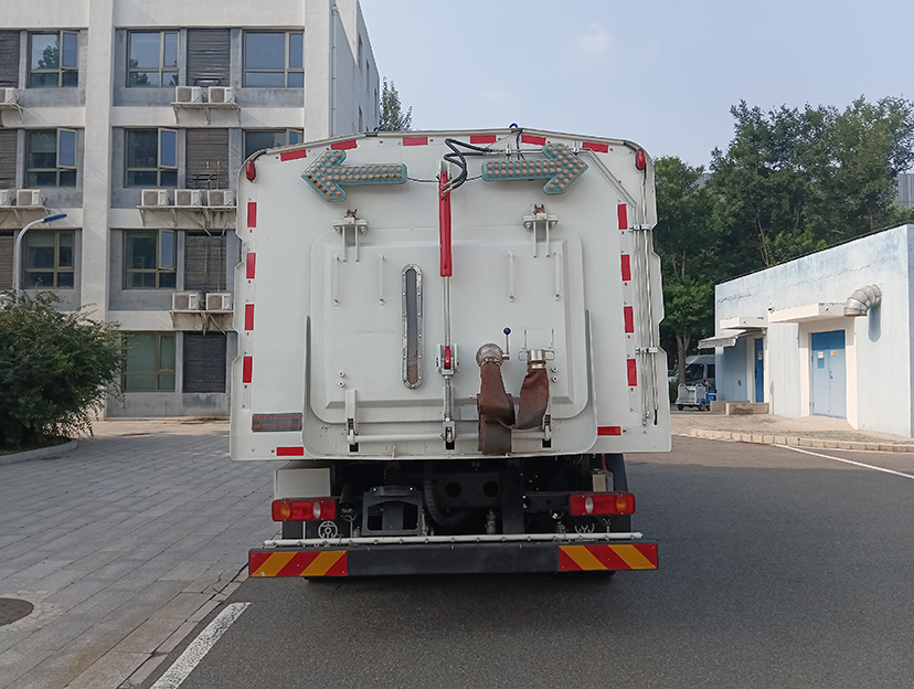 華司令牌ZTY5180TXSDFE6洗掃車公告圖片