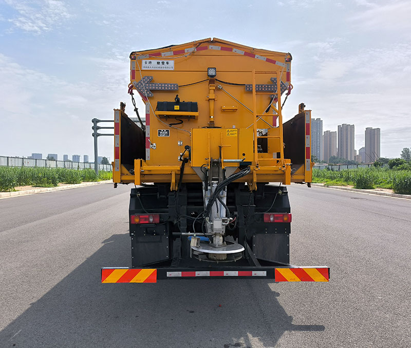 吉騁牌LTZ5180TCXJCDF除雪車公告圖片