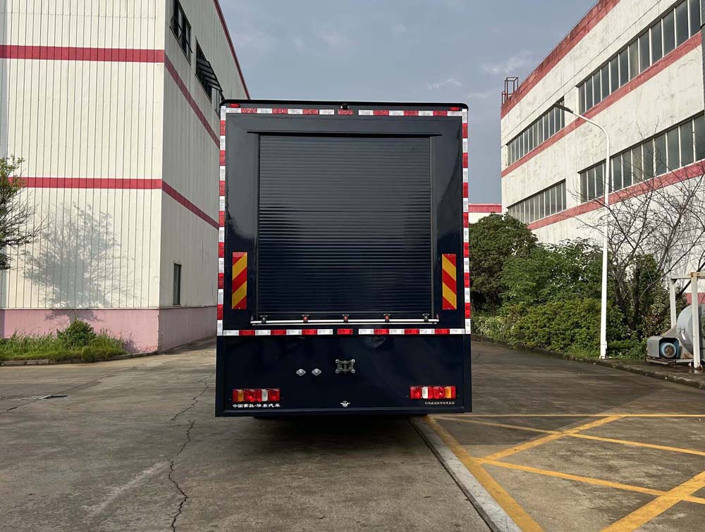 華東牌CSZ5258XZB裝備車公告圖片