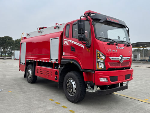 瑞力星牌RLQ5120GXFSG45/D6水罐消防車