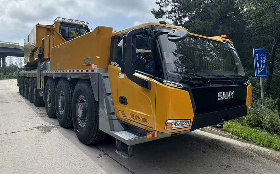 SYM5960JQZ1200T型全地面起重機(jī)圖片