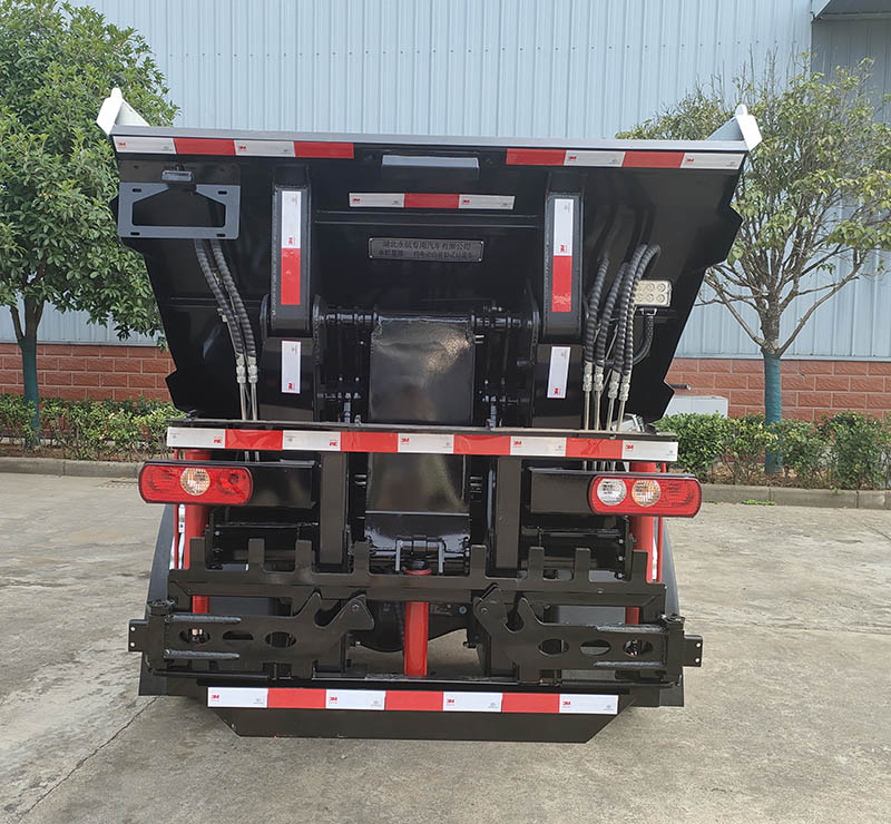 永航星牌YHA5047ZZZSHBEV純電動(dòng)自裝卸式垃圾車公告圖片