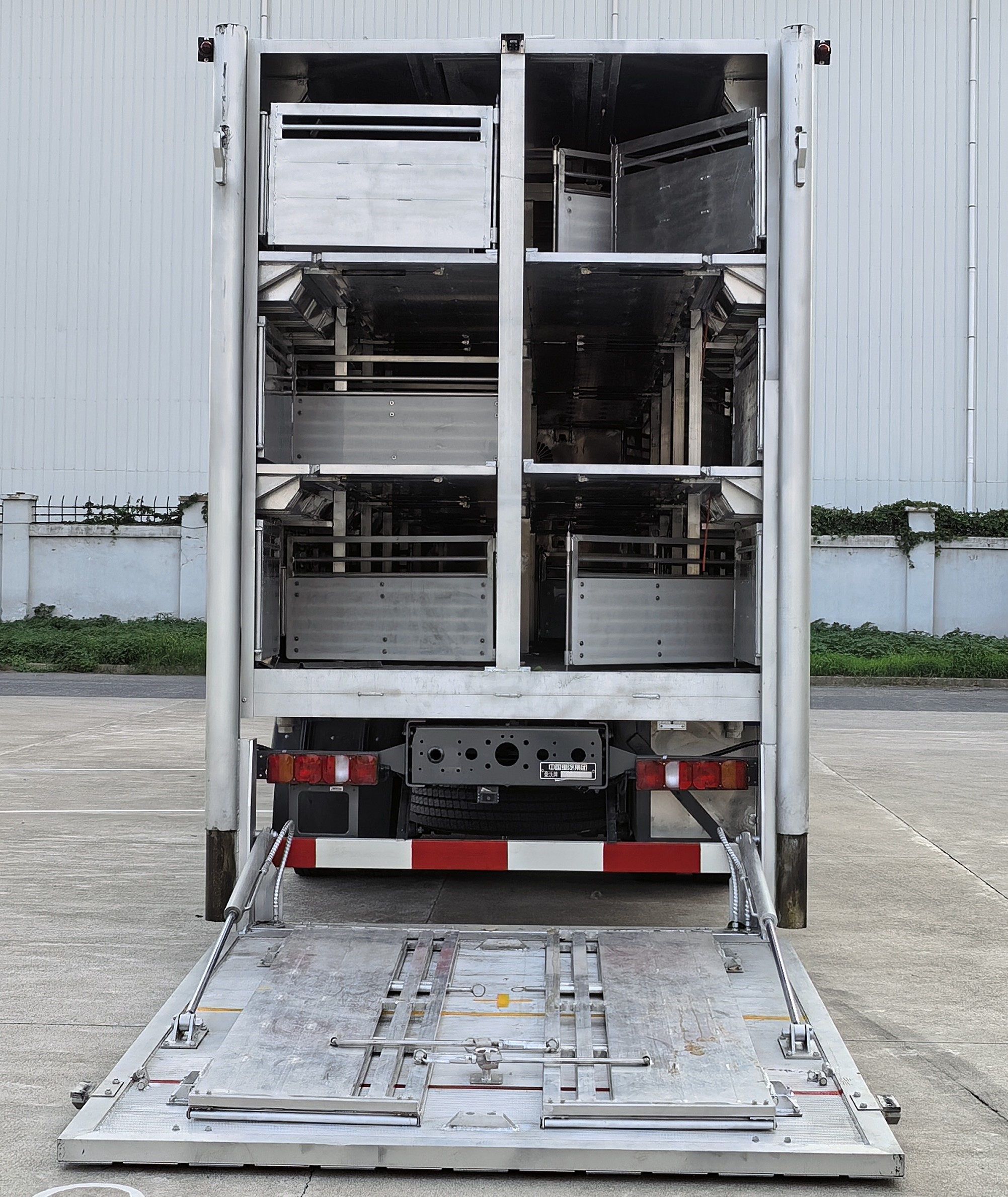 牧安達(dá)牌SDM5320XCQHW雛禽運(yùn)輸車公告圖片