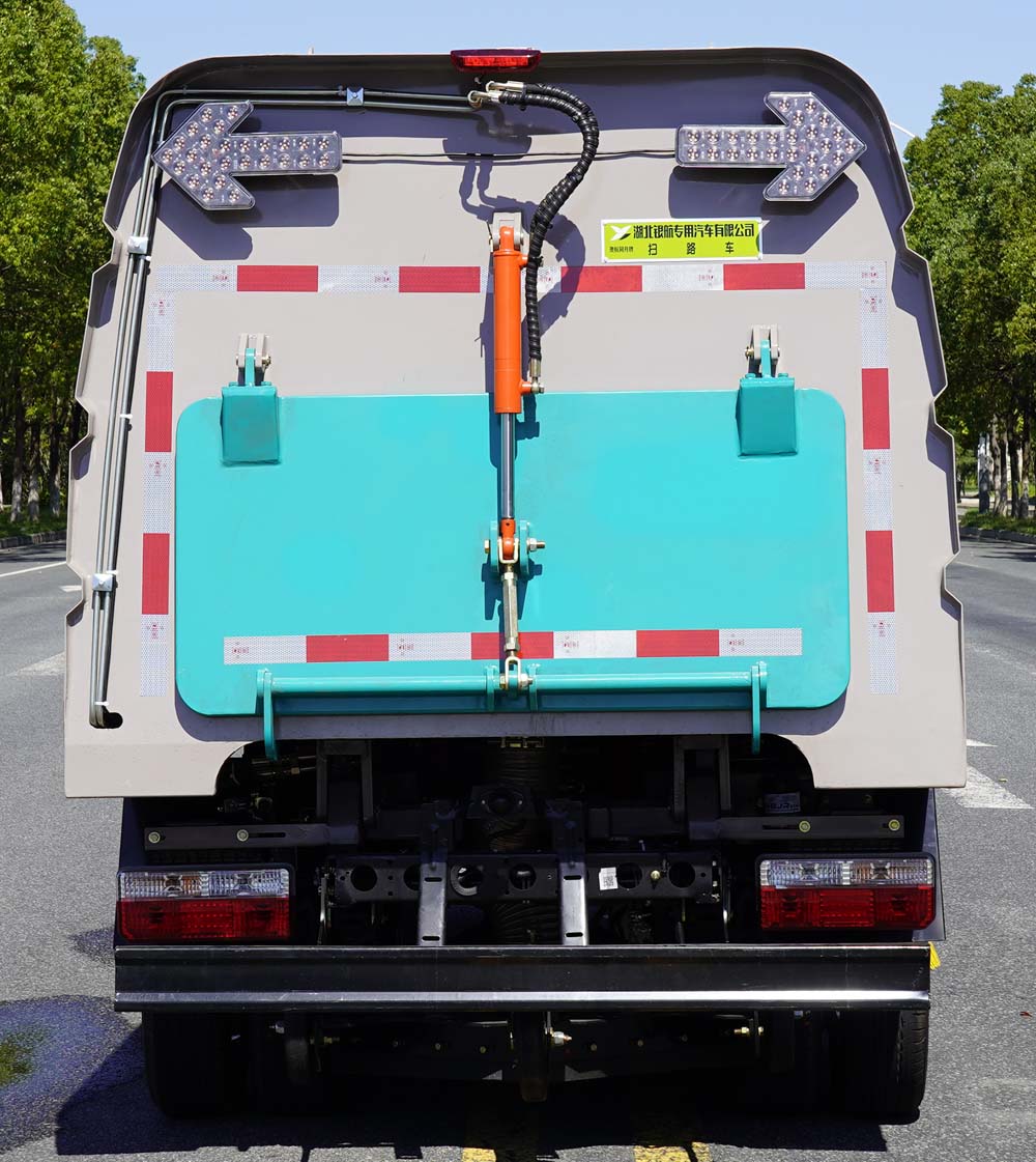 澳航同舟牌AYH5035TSLEQ6掃路車公告圖片