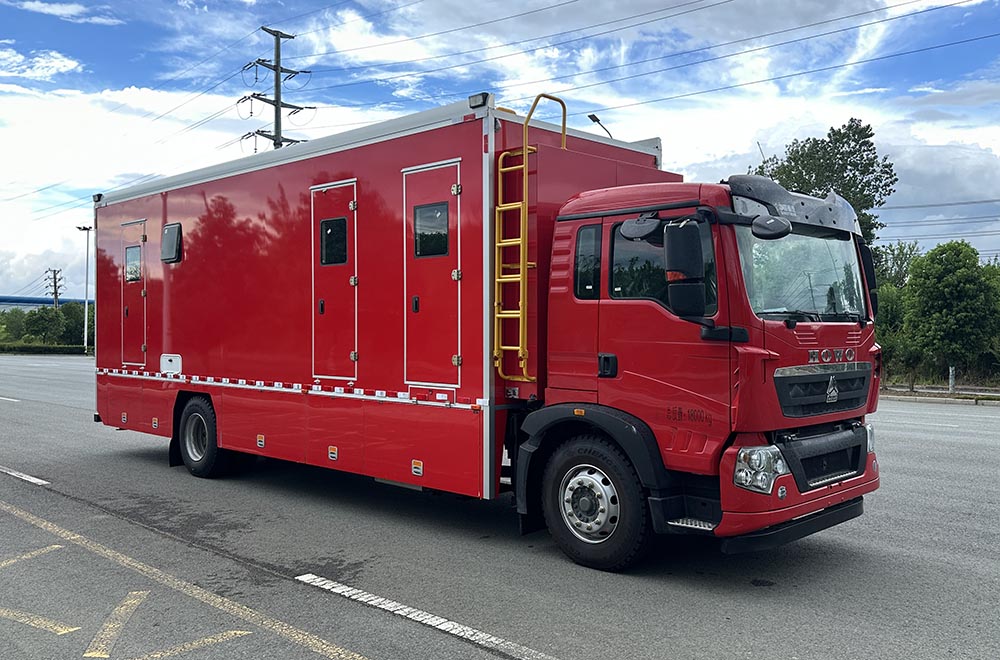 興凱威牌XKW5180XCSH6廁所車