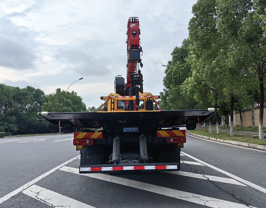 佳運(yùn)牌AJY5182TQZDFH清障車公告圖片