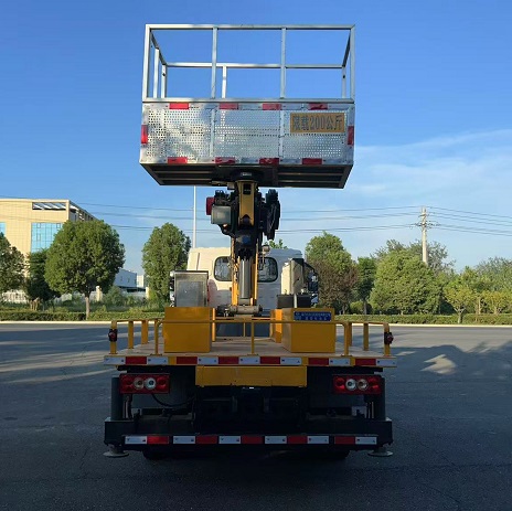 程力威牌CLW5040JGK6ZS高空作業(yè)車公告圖片