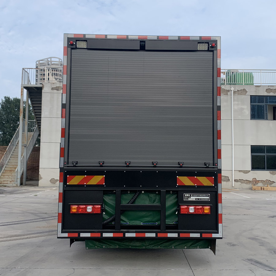 新博沅牌YYJ5310TFC同步碎石封層車(chē)公告圖片