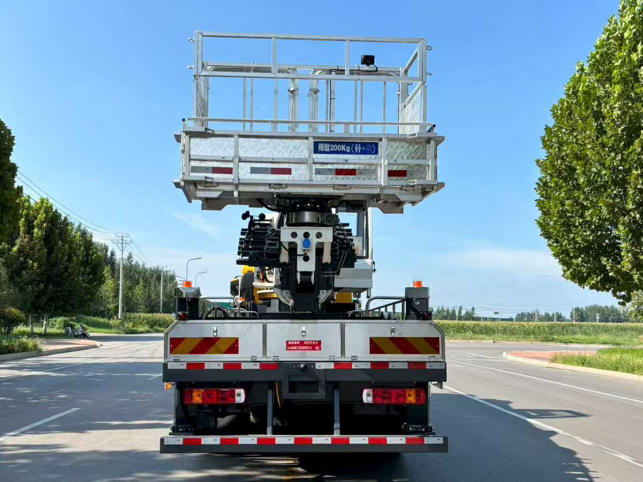 福潤康牌FRK5250JGKCA6高空作業(yè)車公告圖片