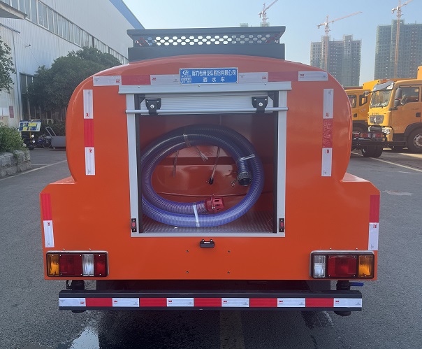 程力威牌CLW5041GSSAYF灑水車公告圖片