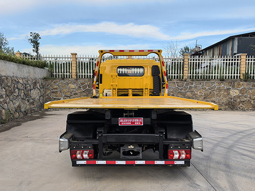 龍牧雙星牌LMX5046TQZHFC6清障車公告圖片