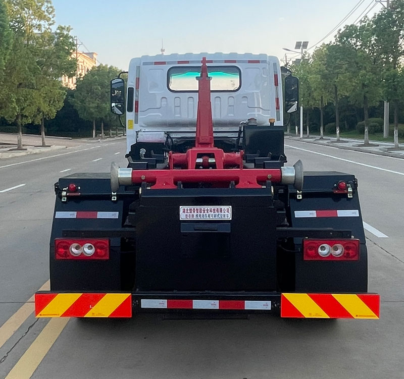 楚帝牌DCD5120ZXXBJBEV純電動(dòng)車廂可卸式垃圾車公告圖片