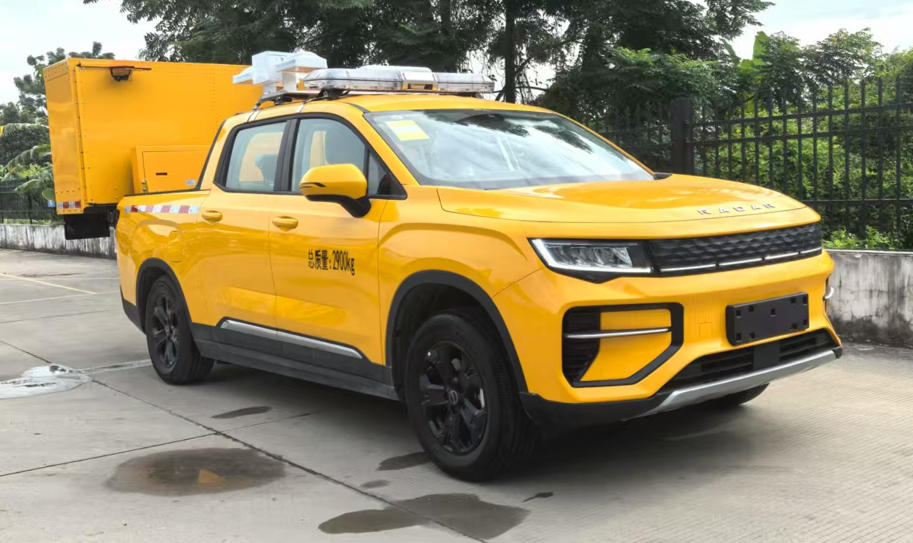 YLM5032XZMBEV型純電動搶險救援照明車圖片