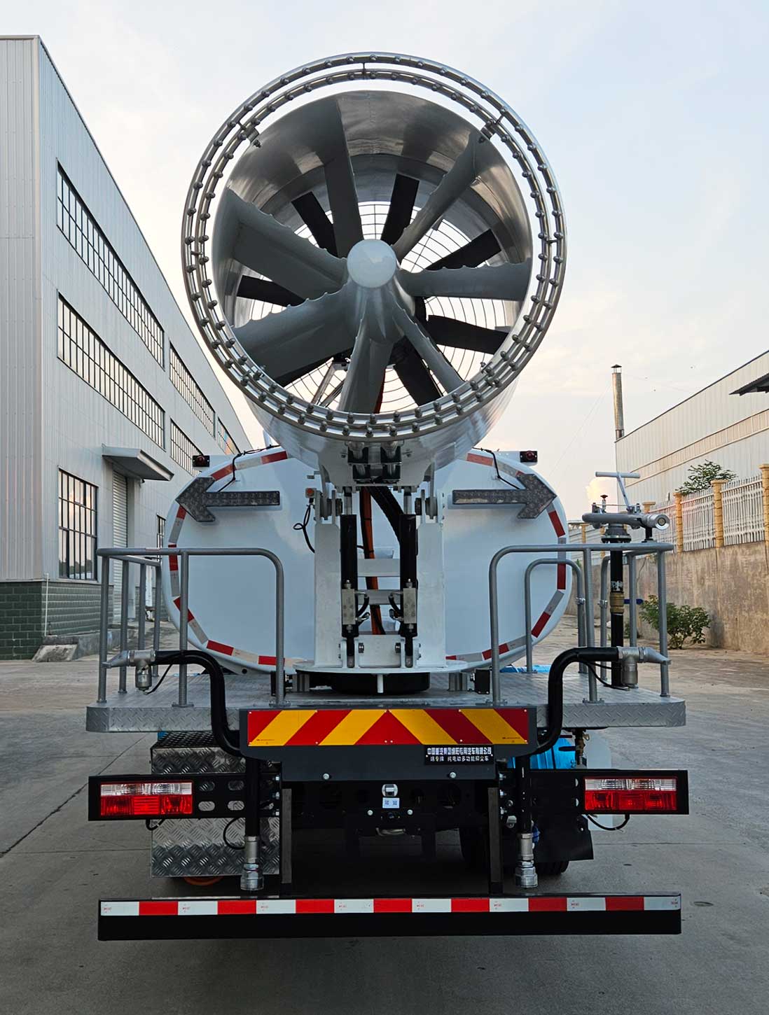 綿專牌MYZ5180TDYBEV純電動多功能抑塵車公告圖片