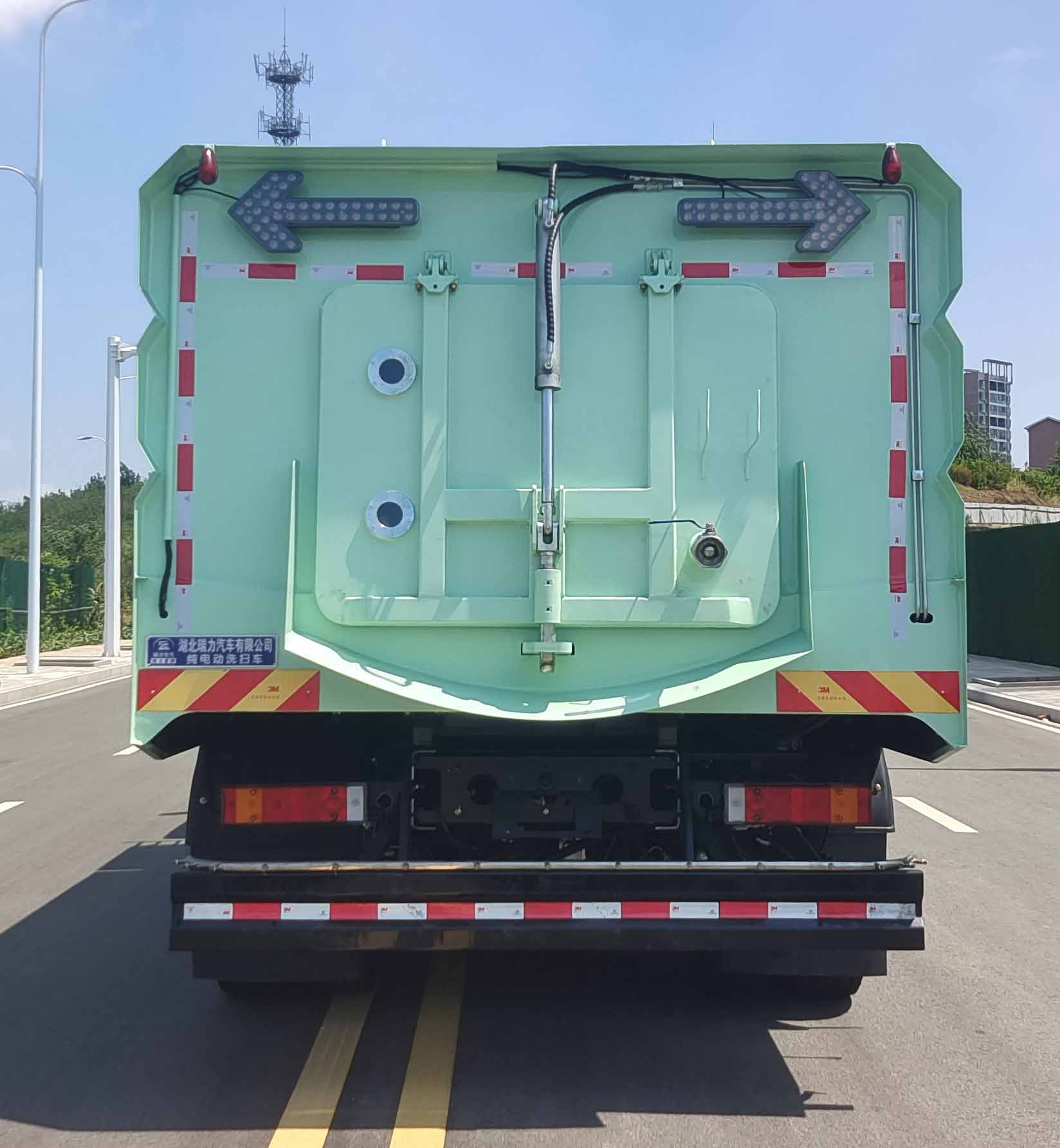 瑞力星牌RLQ5180TXSXCBEV純電動(dòng)洗掃車公告圖片