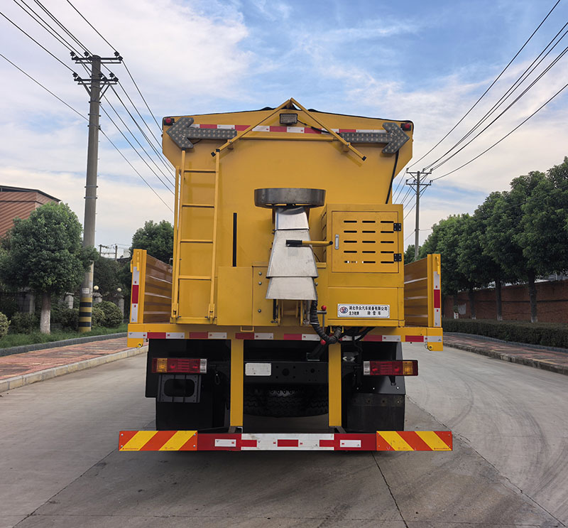 龍力馳牌HHZ5180TCXSX6除雪車公告圖片