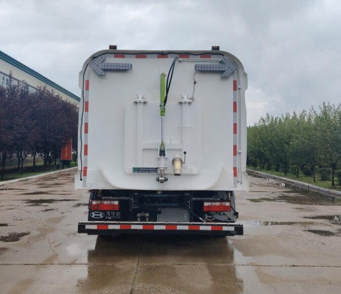 鑫華馳牌THD5120TXSCABEV純電動(dòng)洗掃車公告圖片