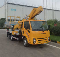 高空作业车