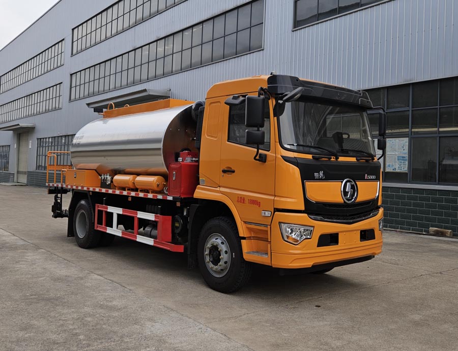 力海通牌HLH5180GLQSX6瀝青灑布車